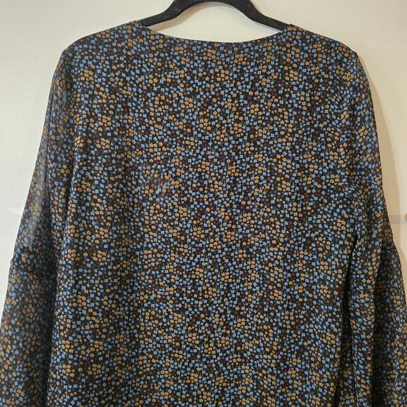 CAbi Poise Dress 3648 Flowers Floral Bell Sleeve Size M Medium - Picture 9 of 13